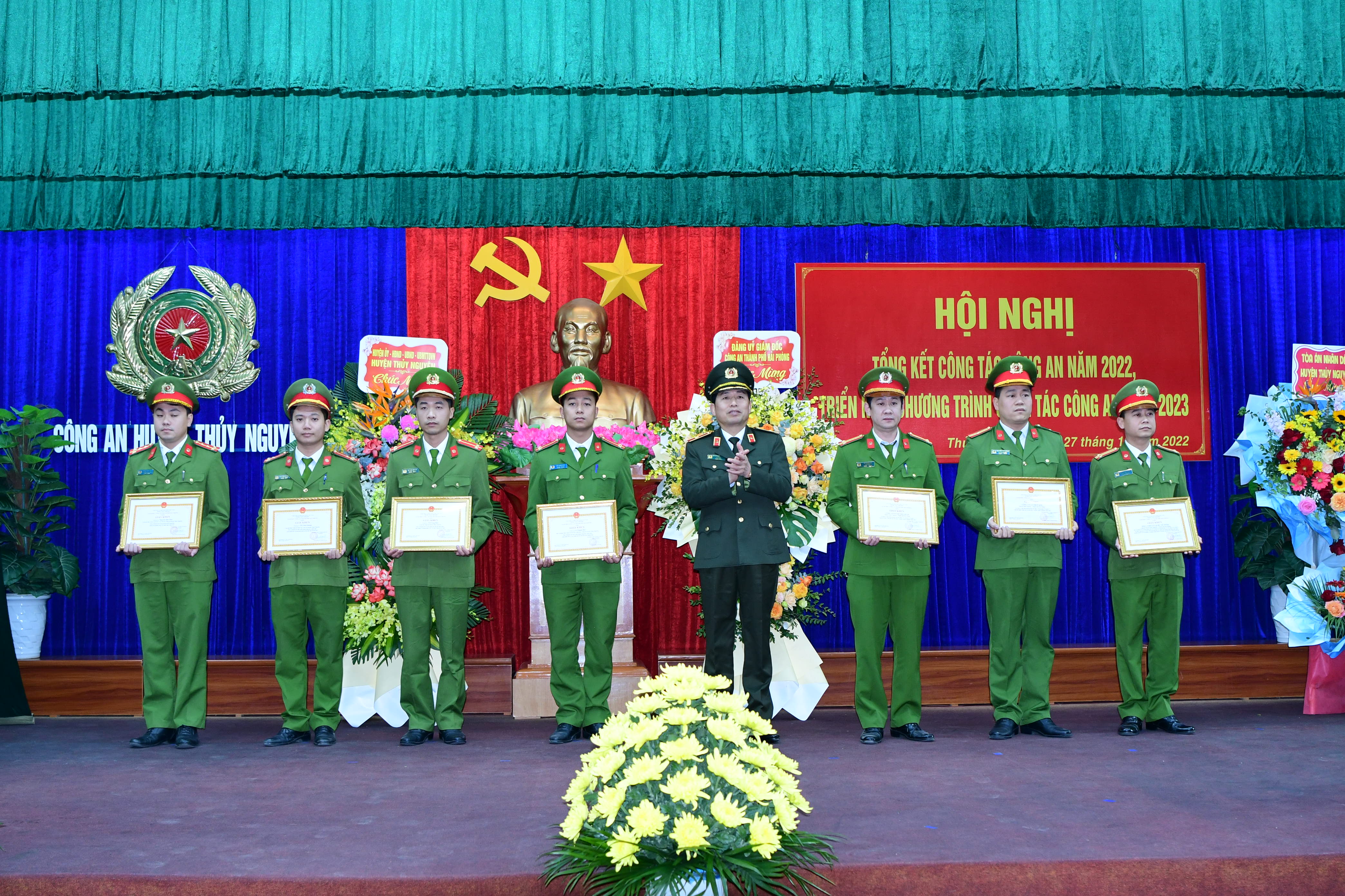 Công an huyện Thủy Nguyên tổng kết năm 2022, triển khai chương trình công tác Công an năm 2023